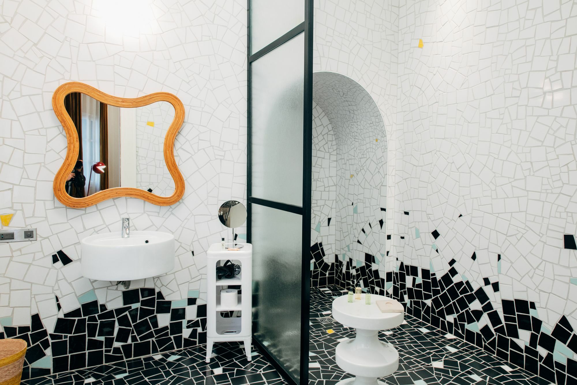Hotel Du Cloitre Арль Экстерьер фото